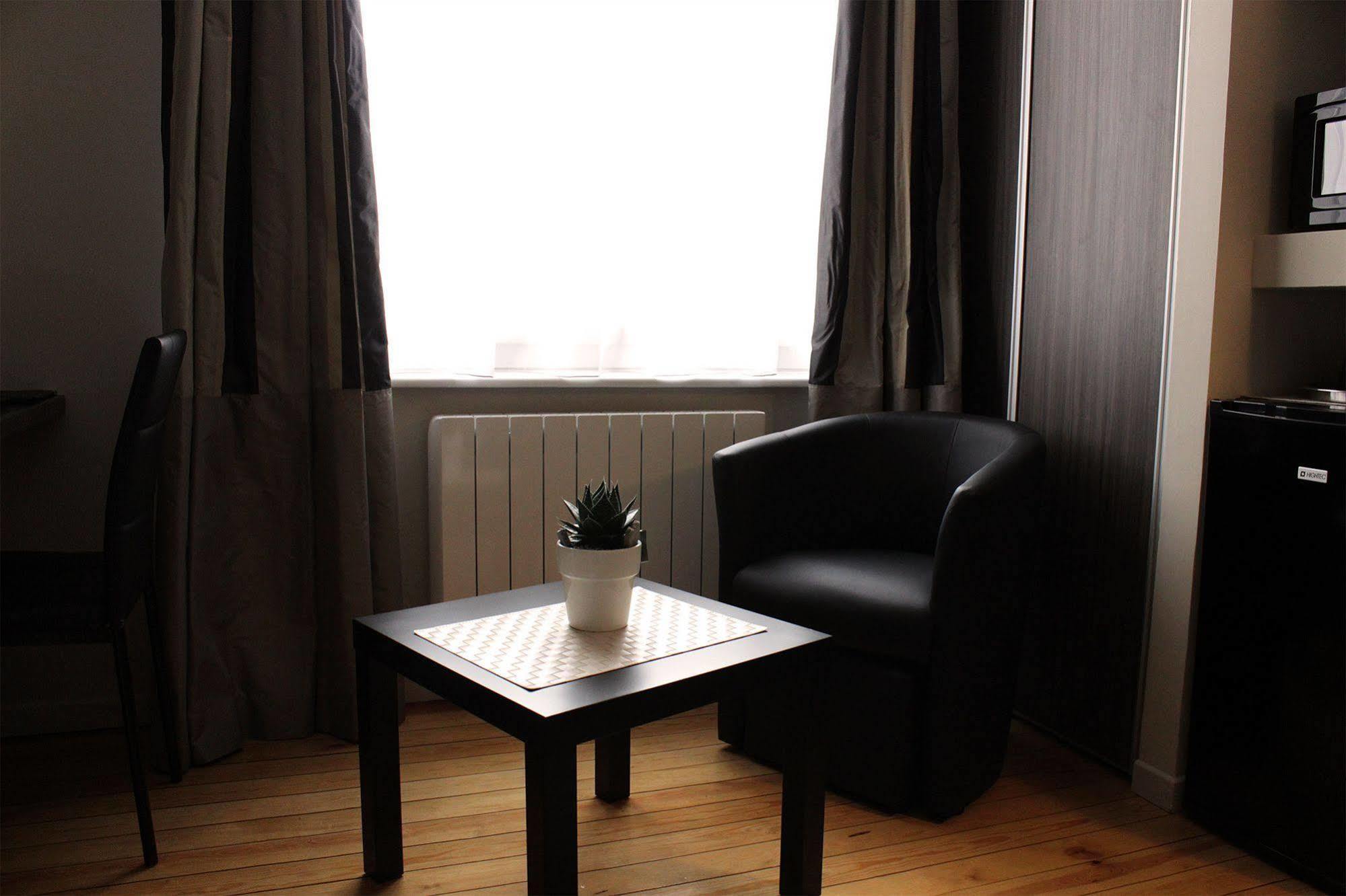 วีลา ลูฟวร์ ล็อง Bed & Breakfast ล็องส์ ภายนอก รูปภาพ